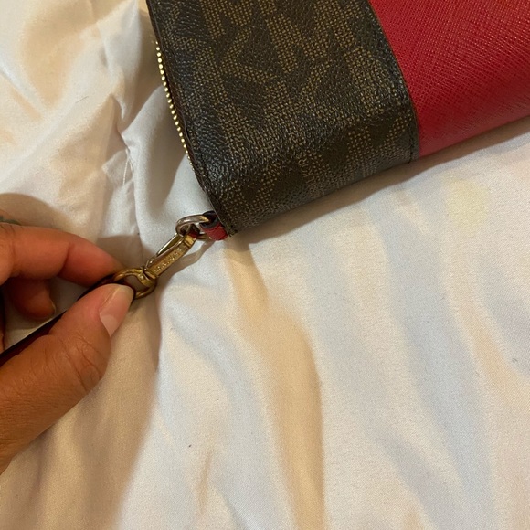 New Michael Kors purse and gently used wallet - Picture 8 of 12